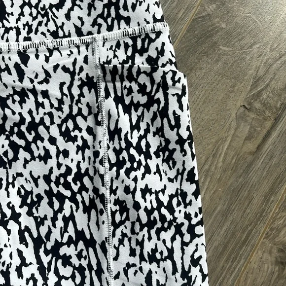 Athleta Animal Print Biker Shorts - Picture 4 of 5